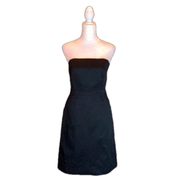 ANN TAYLOR PETITES Black Strapless Dress with Embroidered Trim Size 2P - Picture 1 of 7